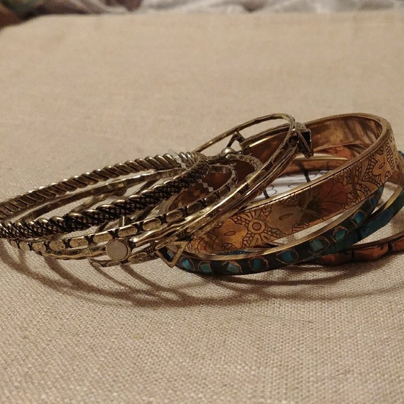 Free People bangles - last one!!! - Picture 2 of 2